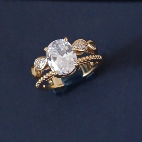 NEW! Cubic Zirconia 14 kt Gold Plated Ring Size 7 - Picture 1 of 3